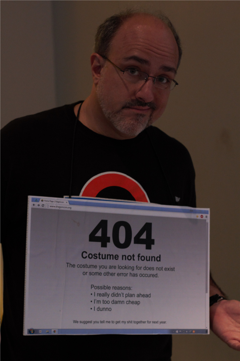 Illustration for article titled Dragon Con Day 4: No Sleep, Sore Feet, and Still Going With Great Costumes